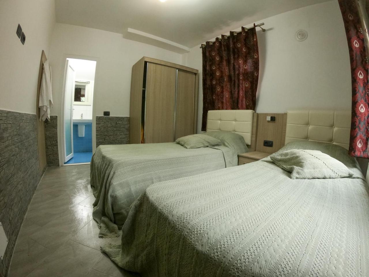 Hotel Fusha E Gjese 瓦勒博内 外观 照片
