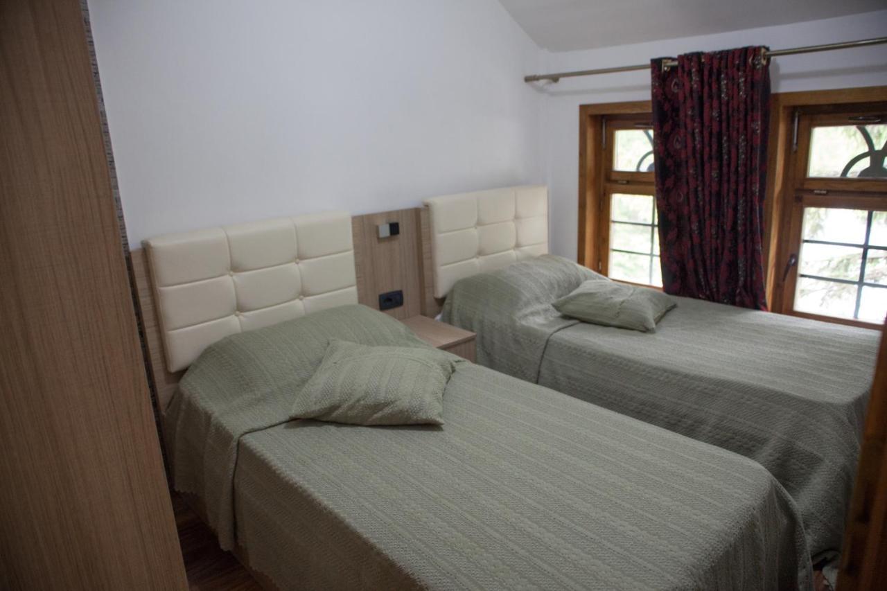 Hotel Fusha E Gjese 瓦勒博内 外观 照片